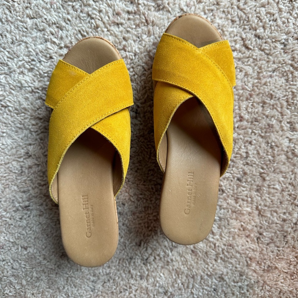 Garnet Hill Yellow Maiz Suede Open Toe Backless Wedge Cork Heel Sandals size 5